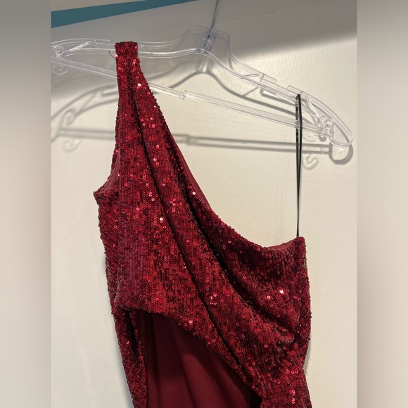 Nicole Bakti Burgundy Sequin Gown - Picture 7 of 13